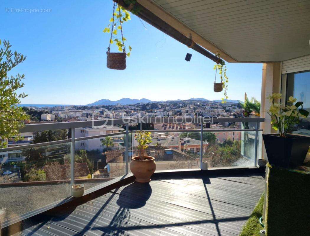 Appartement à LE CANNET