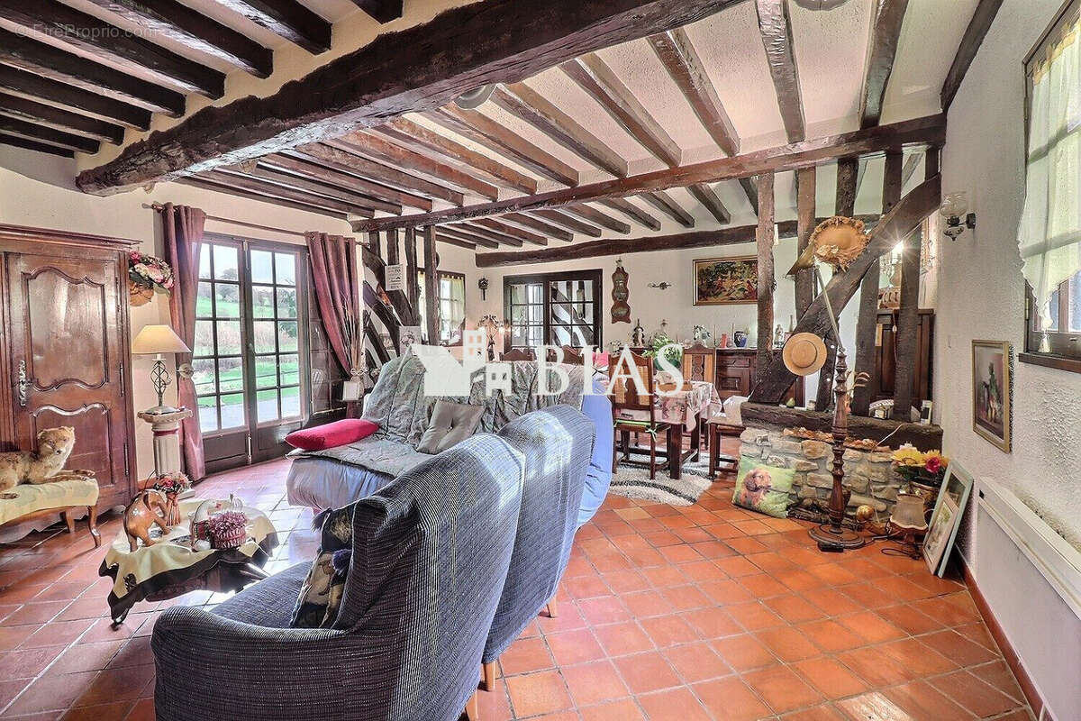 Maison à PONT-L&#039;EVEQUE