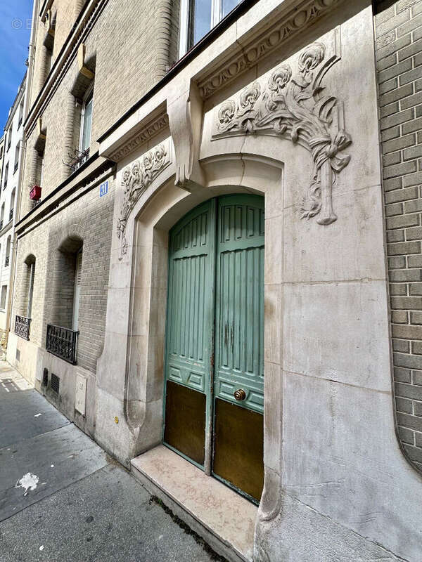 Appartement à PARIS-20E