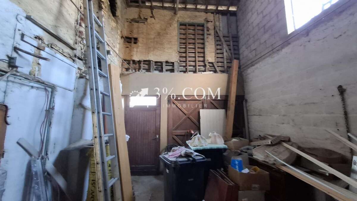 Oisemont : Maison de village  1 / 2 CH, courette, garage - photo 10