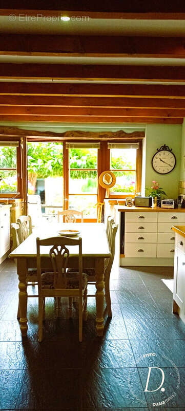 Maison à SAINT-GERVAIS-D'AUVERGNE