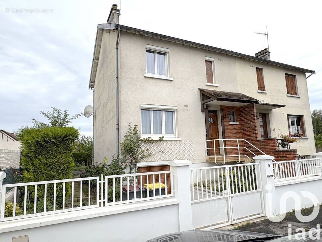 Photo 1 - Maison à TAISSY