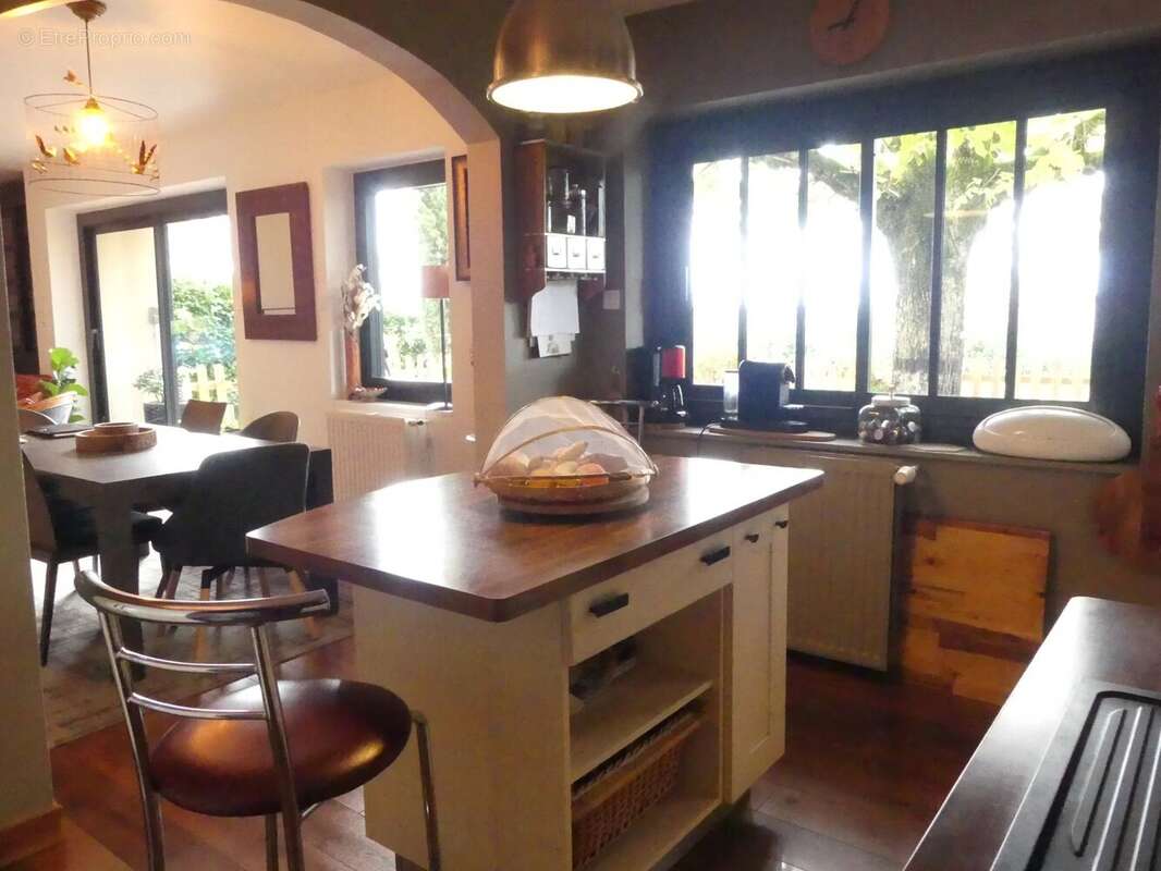 Maison à LE CREUSOT