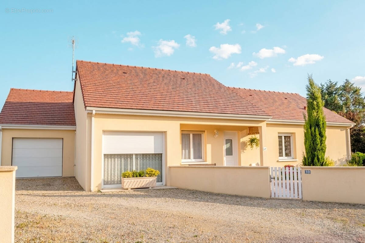 Maison à CHATELLERAULT
