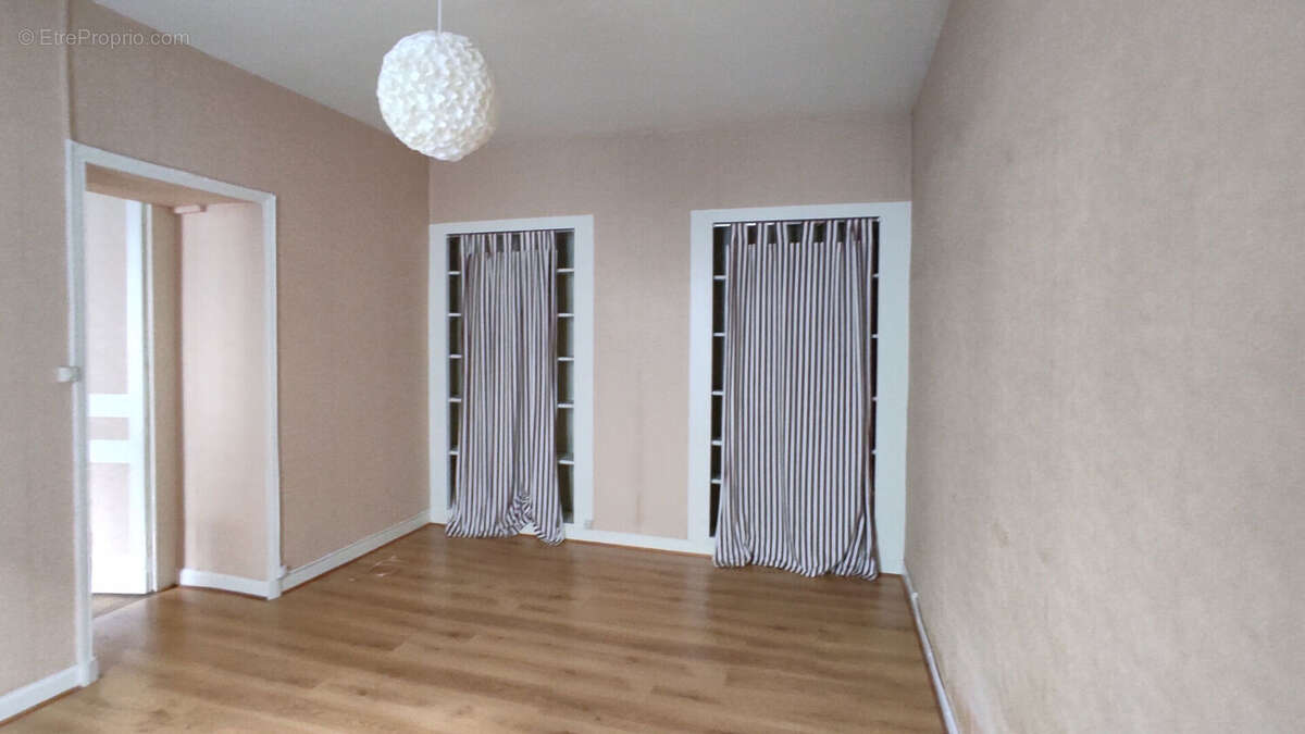 Maison à CHATELLERAULT