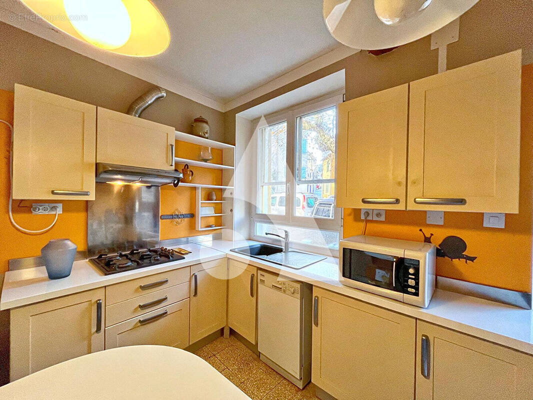 Maison à VINON-SUR-VERDON