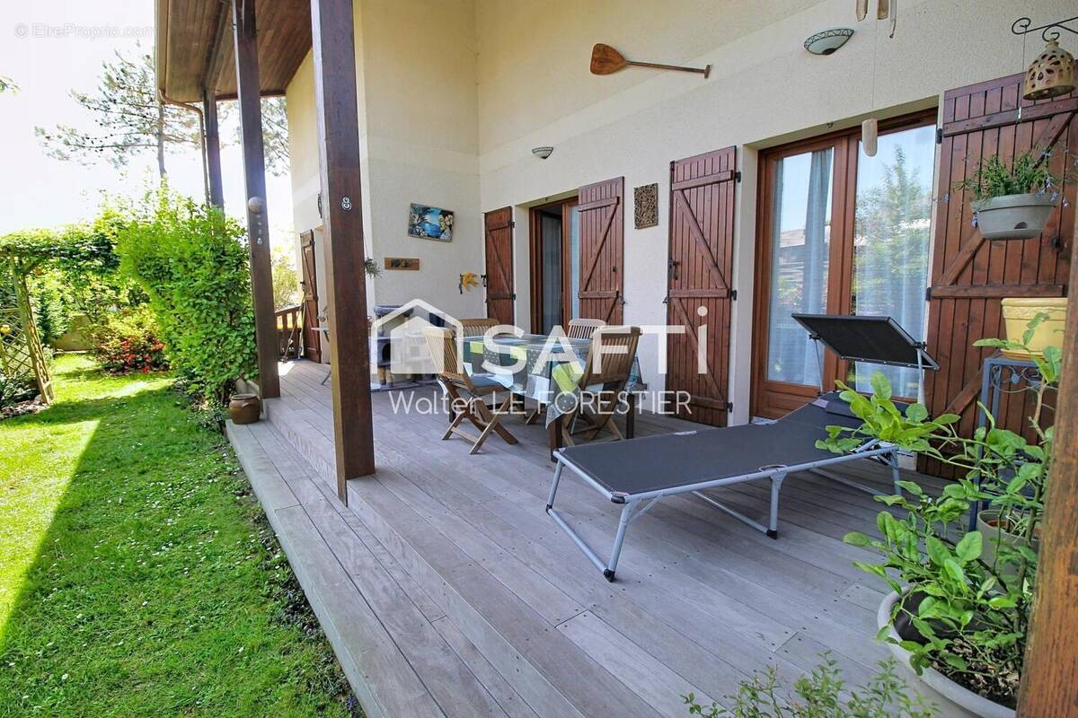 Photo 1 - Maison à ARES