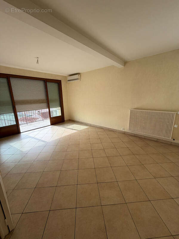 Appartement à SALON-DE-PROVENCE