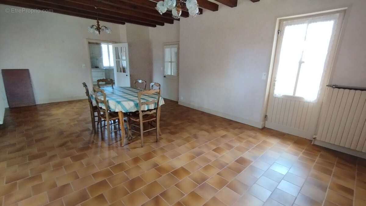 Maison 146 m² à Boussay  - photo 6