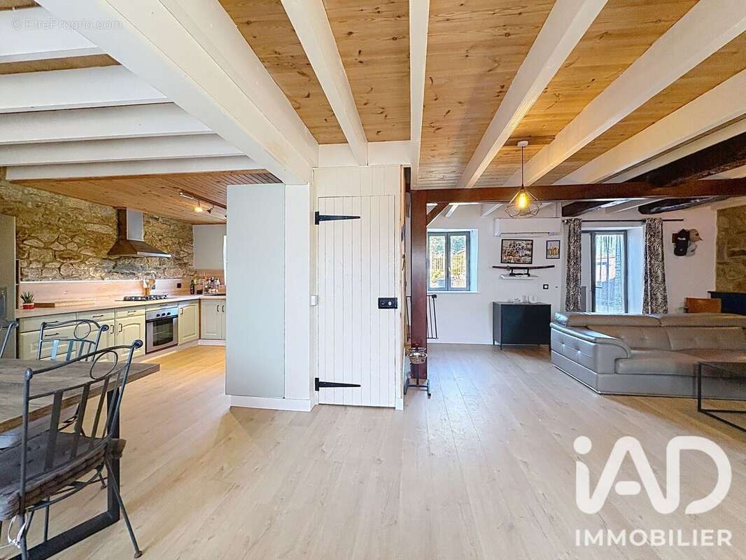 Maison 108 m² à Pleine-Fougeres  - photo 5