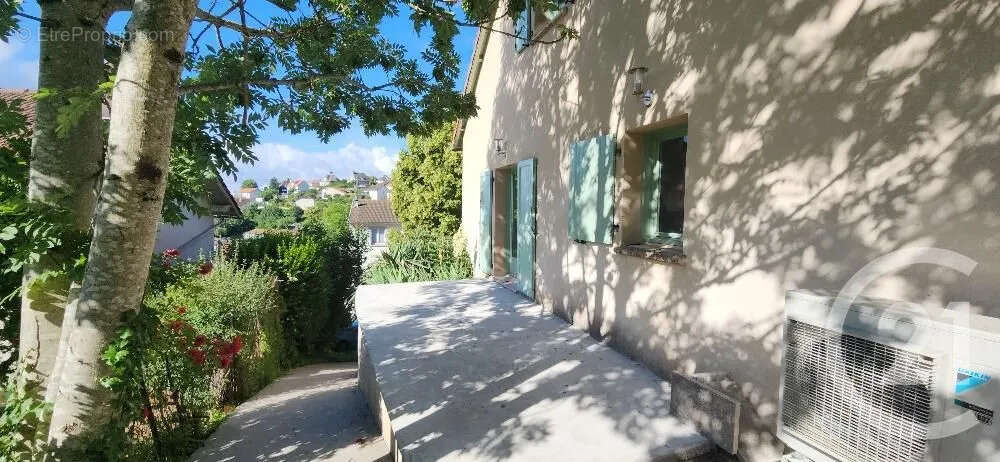 Maison 103 m² à Aurillac  - photo 10