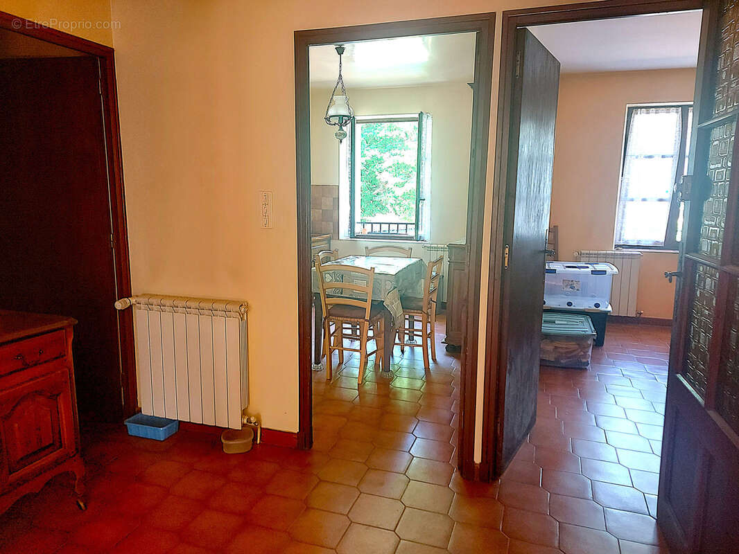 Appartement à MALAUCENE