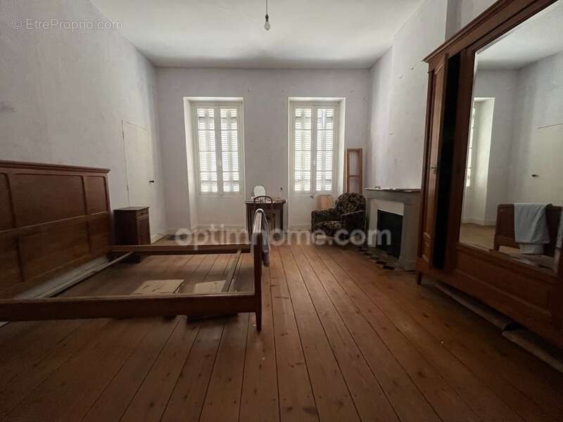 Maison à MOULIS-EN-MEDOC