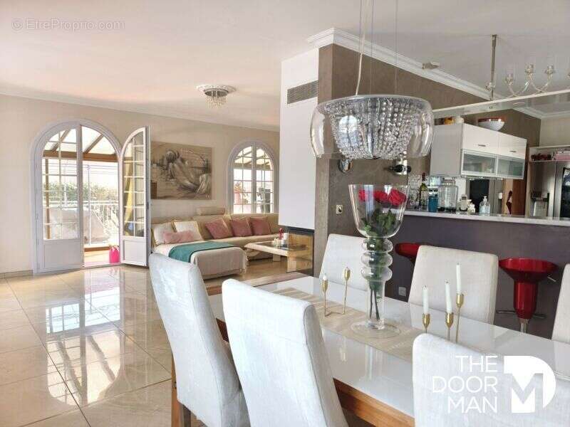 Maison à BRUGUIERES