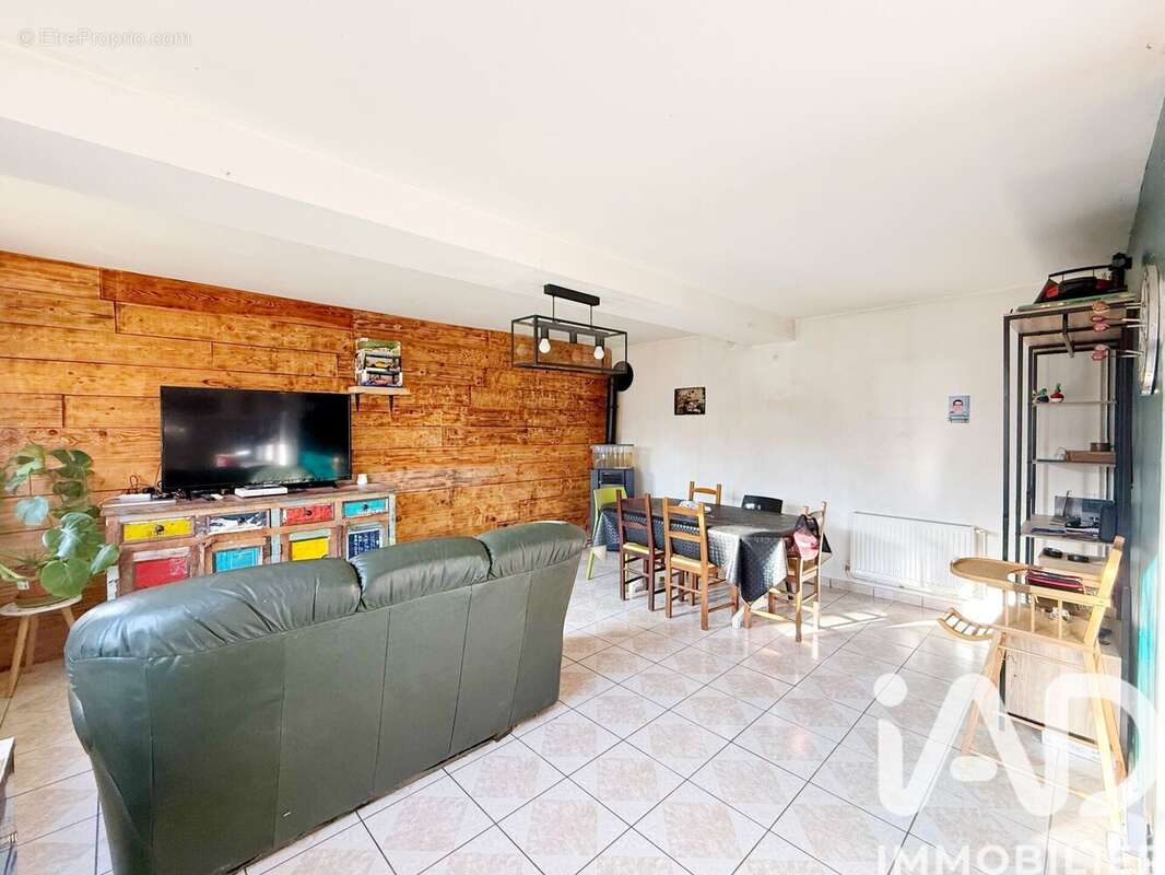 Maison 99 m² à Moliens  - photo 4