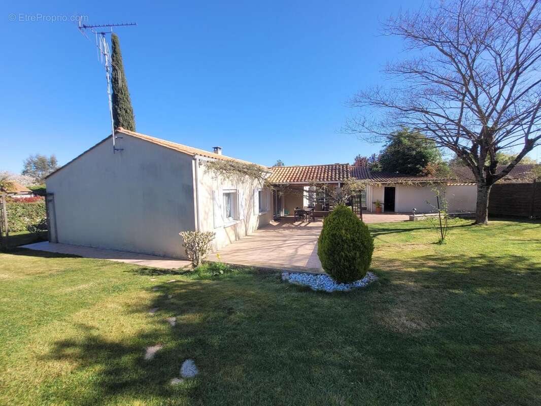 Photo 3 - Maison à VOUILLE