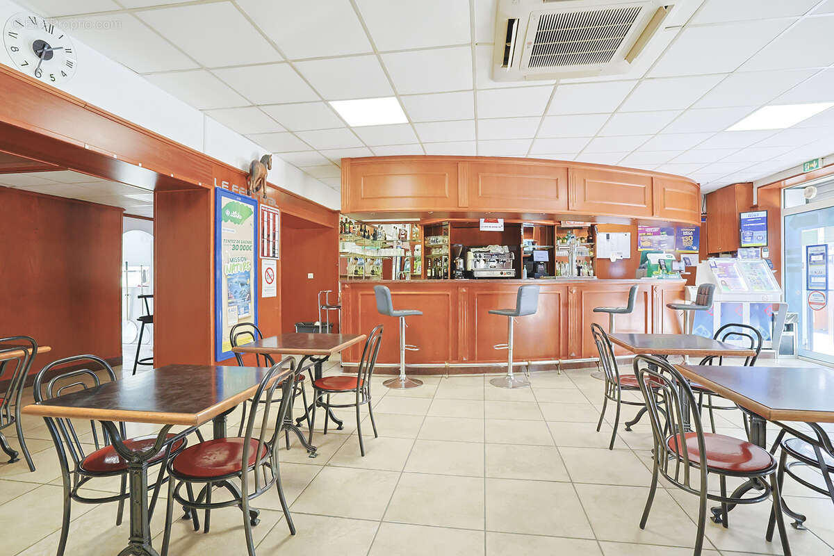 Commerce à LA SEYNE-SUR-MER