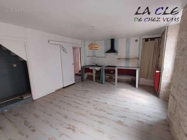 Maison à COULONGES-SUR-L&#039;AUTIZE