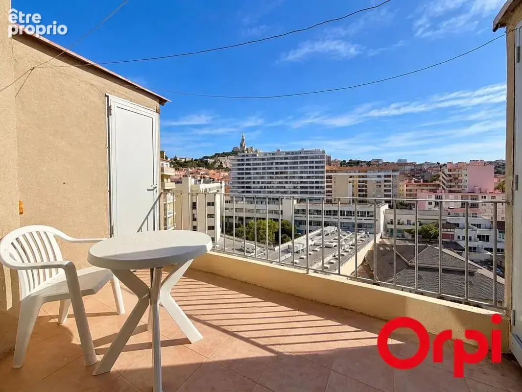 Appartement t3/4 marseille 13007 – dernier étage – vue mer panoramique – terrasse et balcons - photo 7