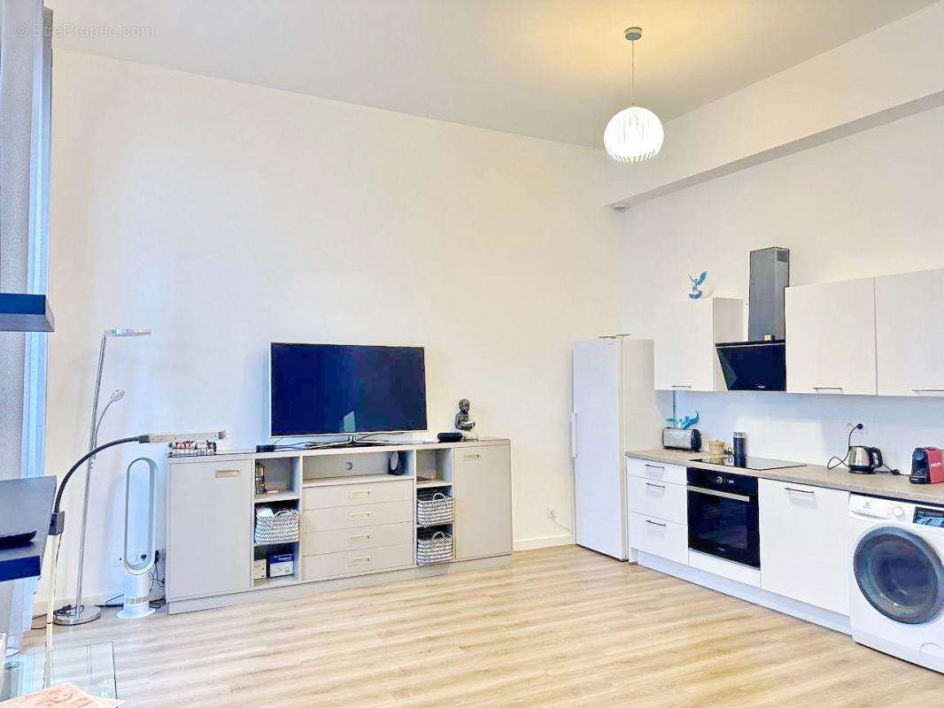  Cannes centre-ville — 2 pièces 41 m², réhabilité, calme - photo 2