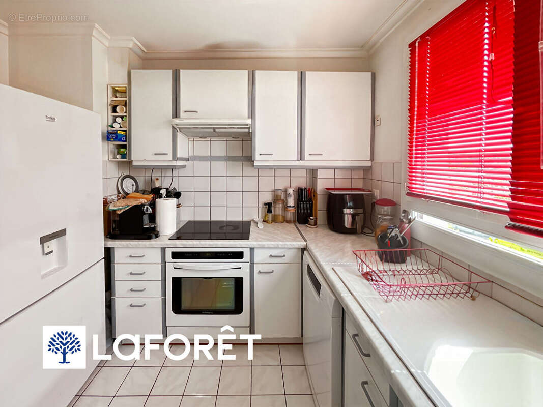 Appartement à SAINTE-GENEVIEVE-DES-BOIS