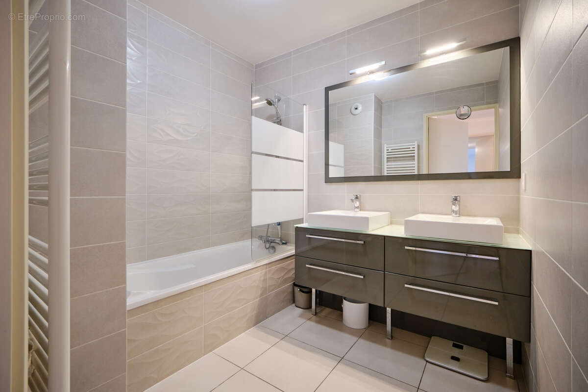 Appartement à ANNECY-LE-VIEUX