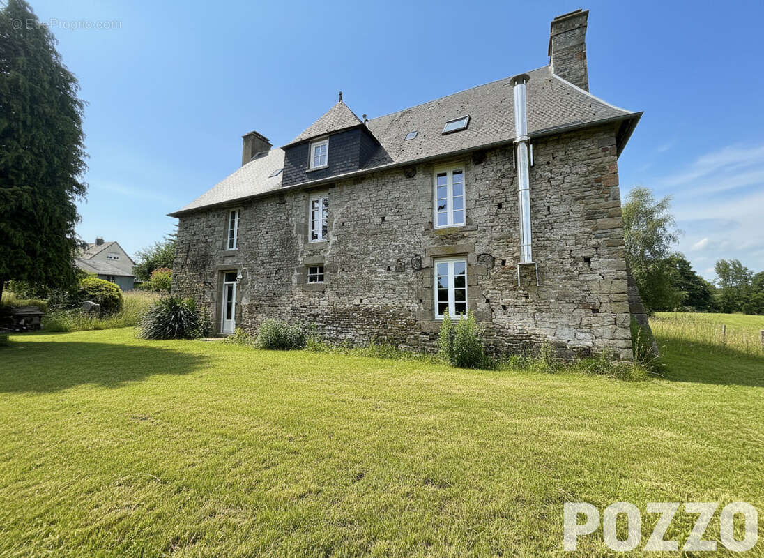 Maison à MORTAIN