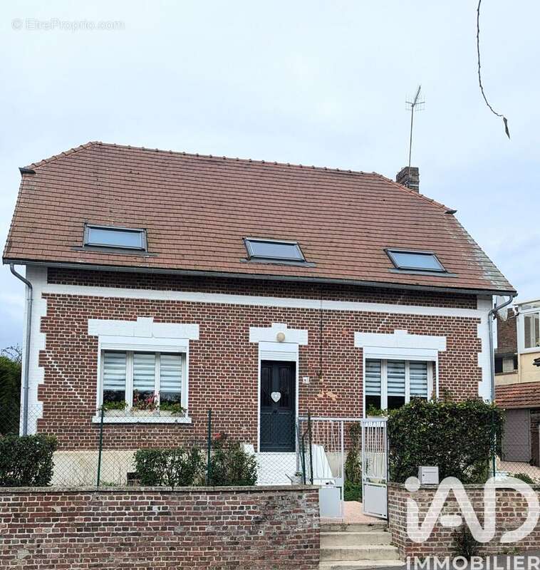 Photo 2 - Maison à ANIZY-LE-CHATEAU