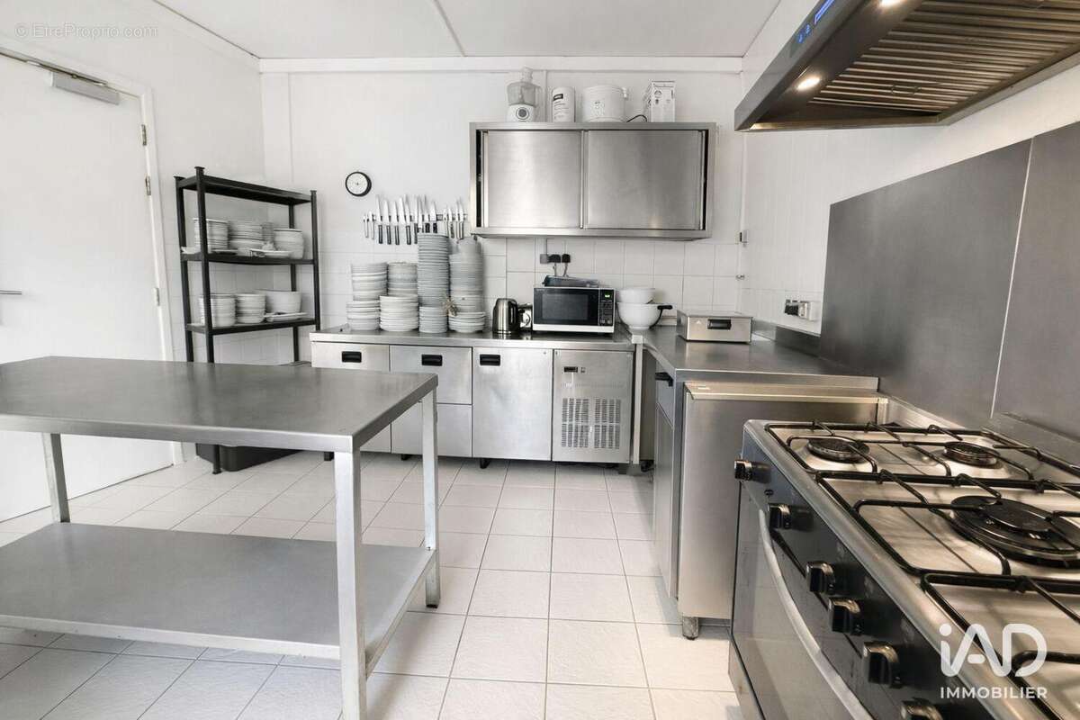 Photo 7 - Commerce à VILLEFAGNAN