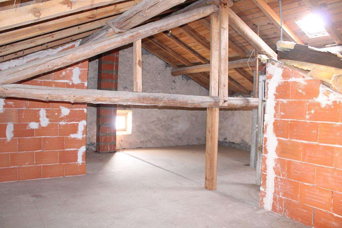 Maison à LANDOS