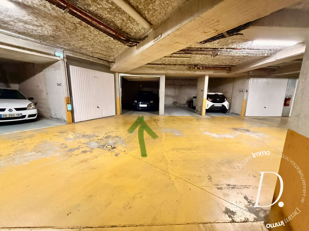 Parking 23 m² à Hyeres  - photo 5