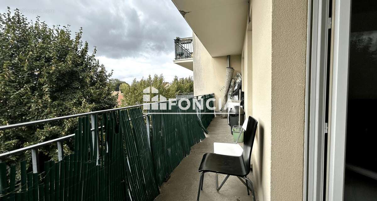 Appartement à CORBEIL-ESSONNES