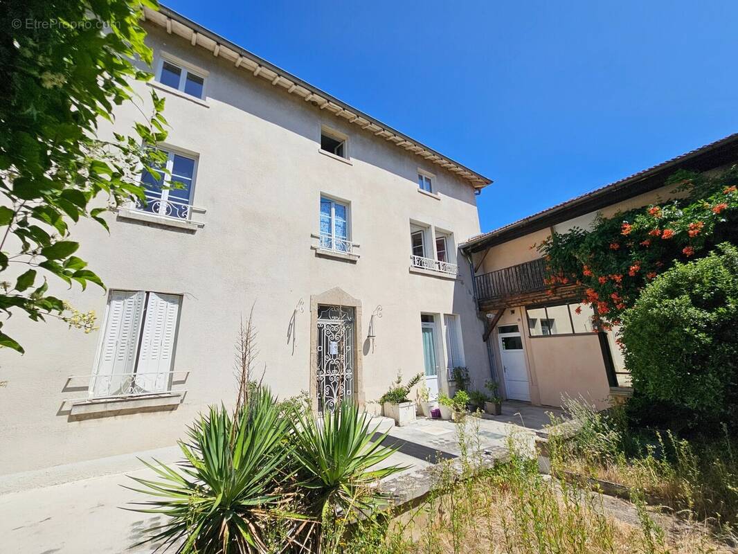 Appartement à SAINT-GERMAIN-AU-MONT-D'OR