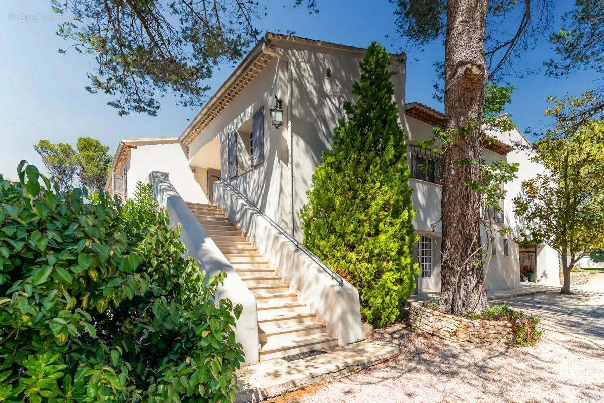 Maison à BOUC-BEL-AIR