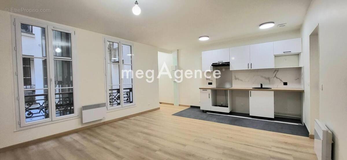 Appartement à PARIS-2E