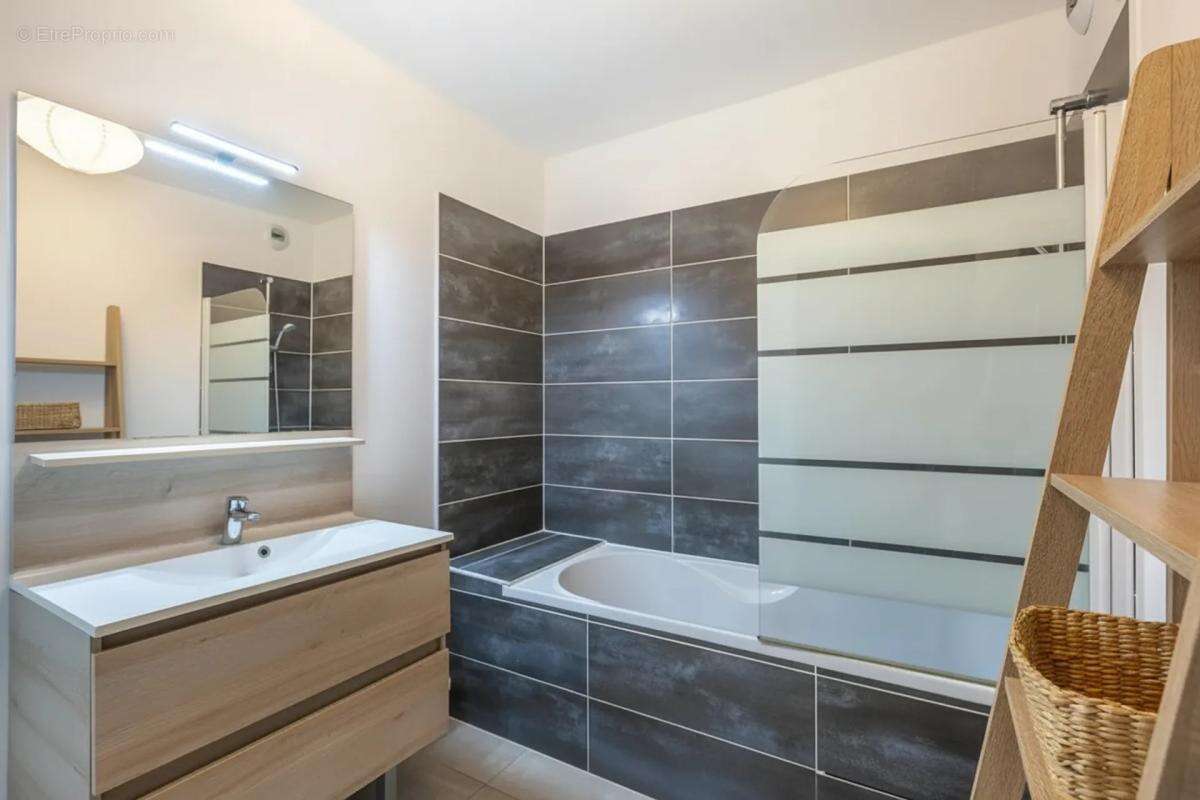 Appartement à BRON