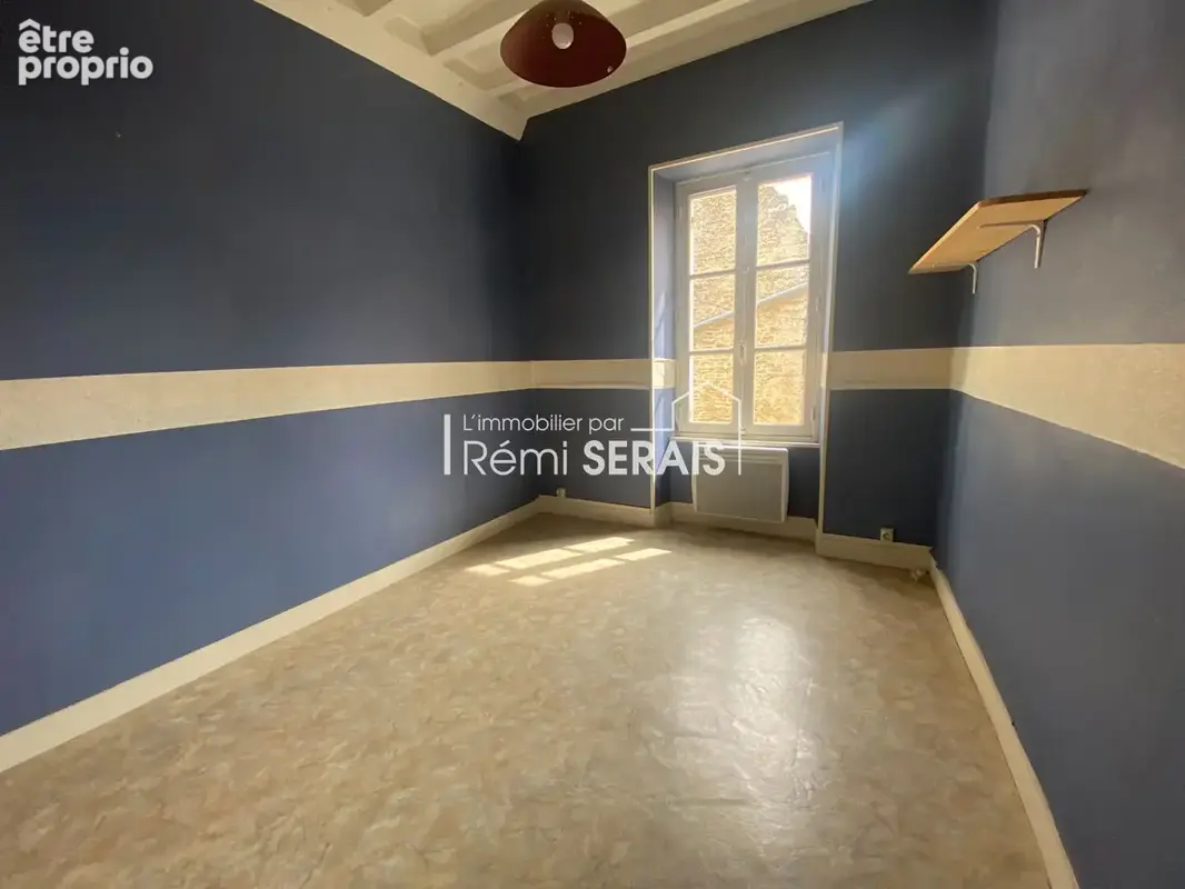 SAINT PIERRE EN AUGE : Maison mitoyenne avec dépendance et garage - photo 5