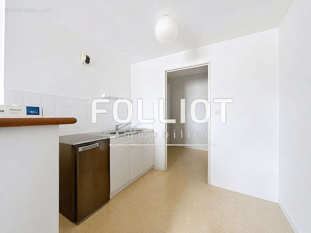 Appartement à DONVILLE-LES-BAINS