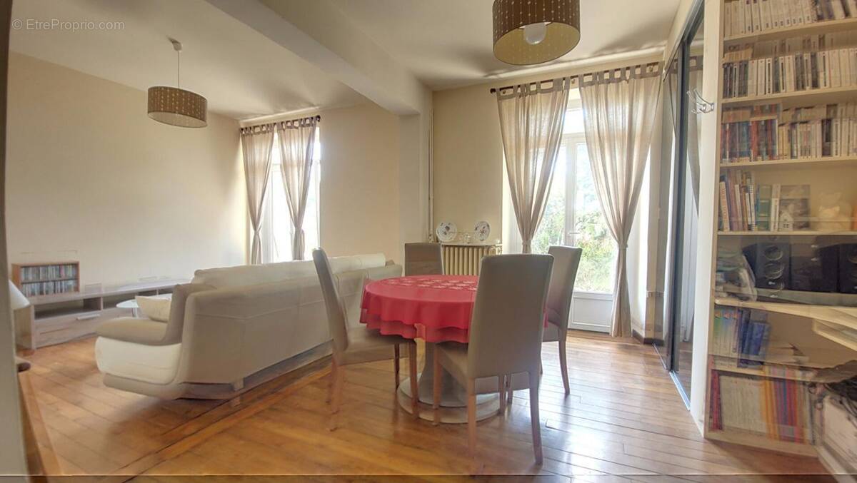 Appartement à VILLENEUVE-SAINT-GEORGES