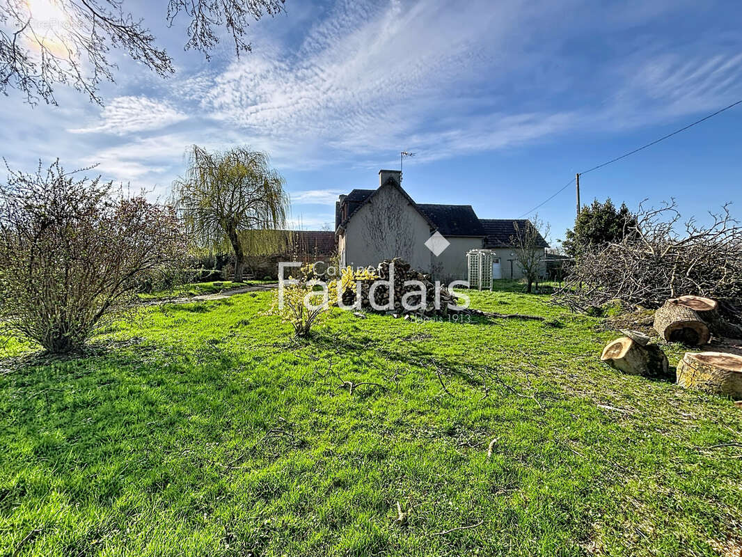 Maison à SAINT-CLAIR-SUR-L'ELLE
