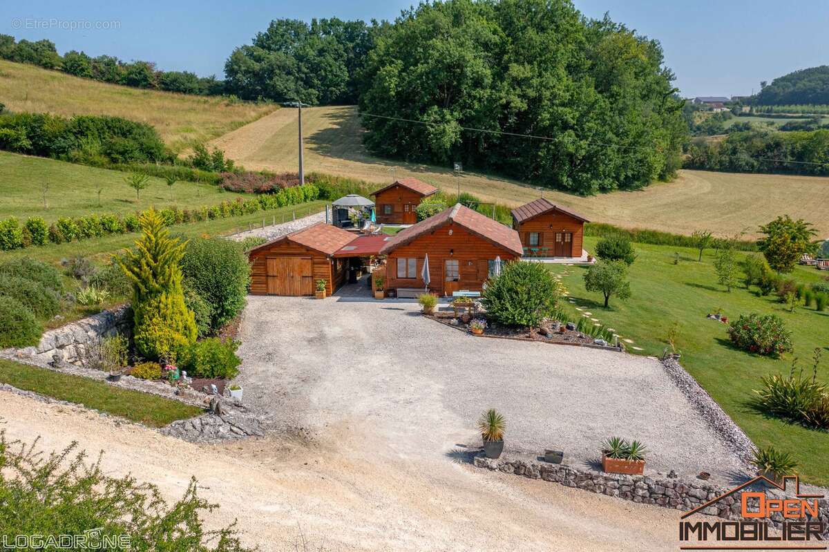 Appartement à DAUSSE
