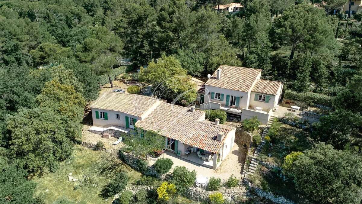 Maison à TOURTOUR