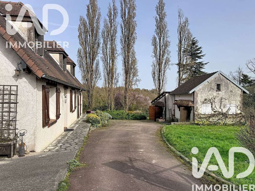 Photo 2 - Maison à CHATEAU-RENARD