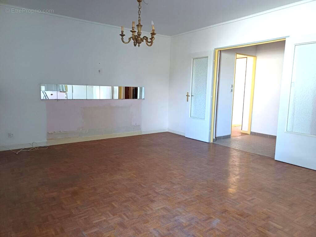 Appartement à LYON-8E