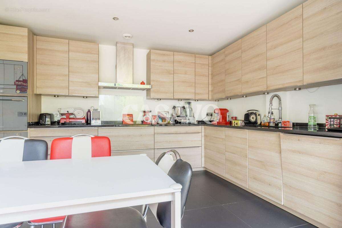 Appartement à RUEIL-MALMAISON