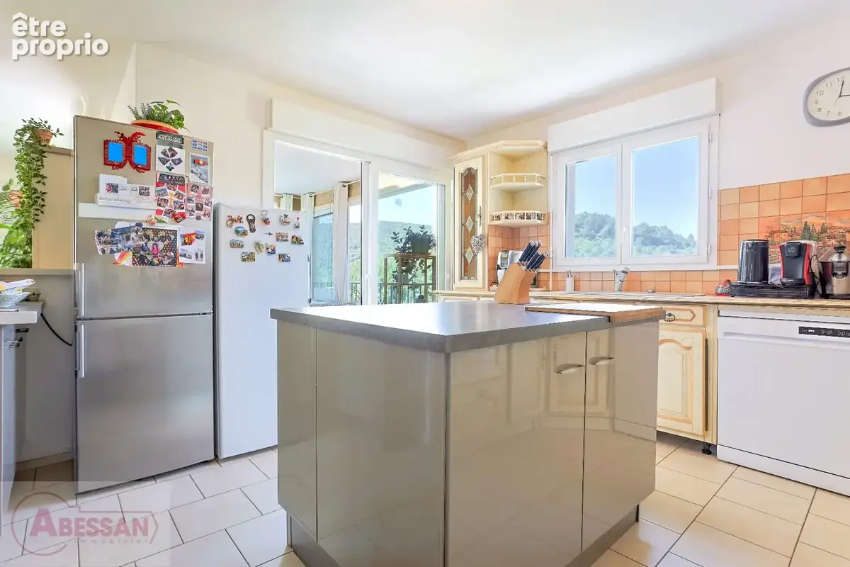 Maison 5 pièces 180 m² à vendre à Branoux-Les-Taillades (30110) - photo 8