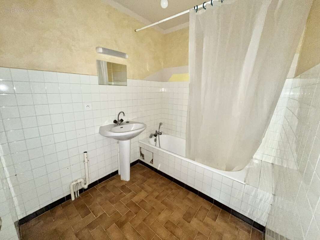 Appartement à MARVEJOLS