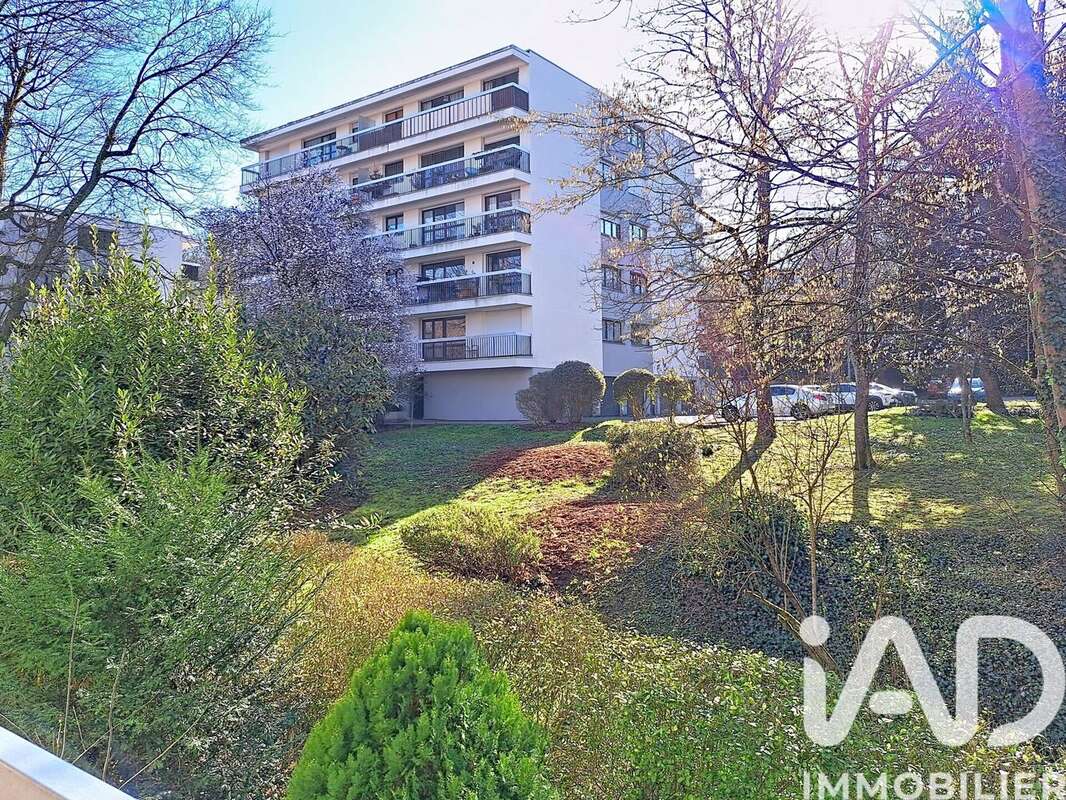 Appartement 80 m² à Brunoy  - photo 2