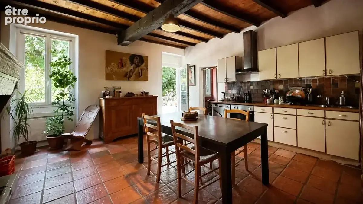 Maison de 9 pièces de 425 m² à La Sauve - photo 7
