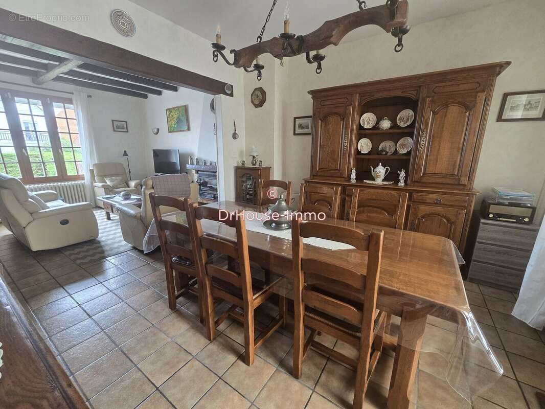 Maison à BELLEVILLE-SUR-MER